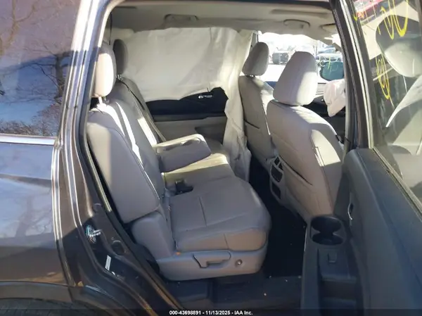 5FNYF6H5XGB067754 2016 HONDA PILOT - Image 8