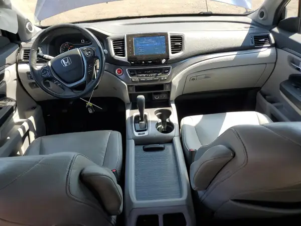 5FNYF6H5XGB126415 2016 HONDA PILOT - Image 8
