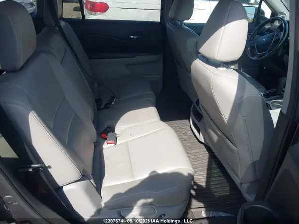 5FNYF6H5XGB512395 2016 HONDA PILOT - Image 8