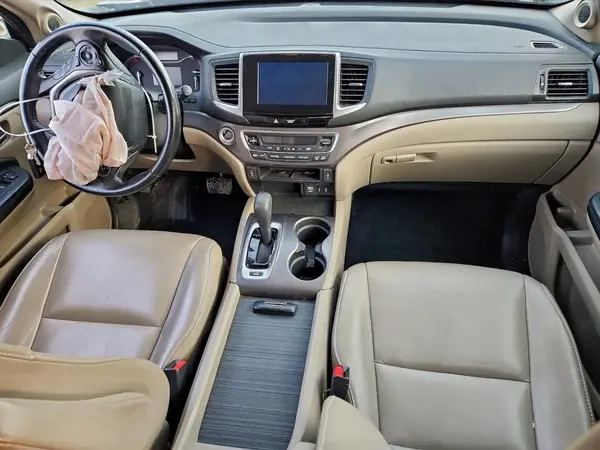 5FNYF6H5XHB001447 2017 HONDA PILOT - Image 8