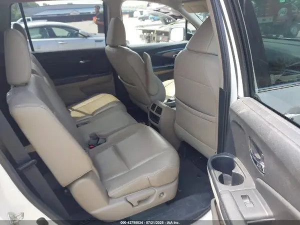 5FNYF6H5XHB005014 2017 HONDA PILOT - Image 8