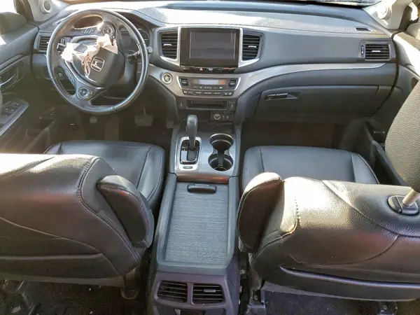 5FNYF6H5XHB005207 2017 HONDA PILOT - Image 8