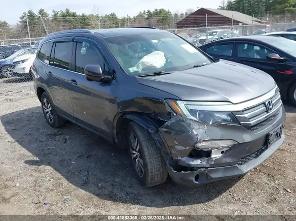 5FNYF6H5XHB009029 2017 HONDA PILOT - Image 1