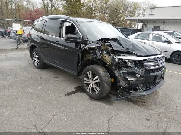 5FNYF6H5XHB024355 2017 HONDA PILOT - Image 1