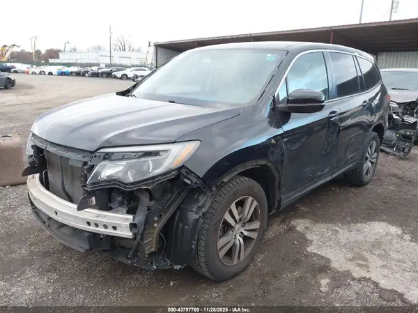 5FNYF6H5XHB025361 2017 HONDA PILOT - Image 2