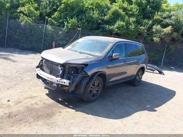 5FNYF6H5XHB028812 2017 HONDA PILOT - Image 2