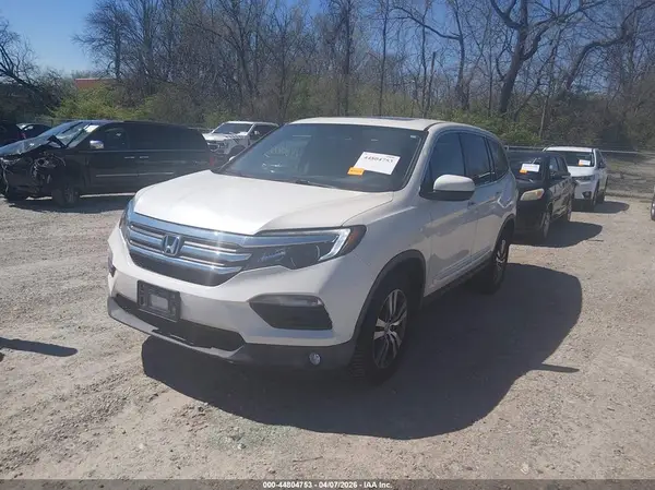 5FNYF6H5XHB032326 2017 HONDA PILOT - Image 2