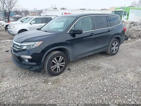 5FNYF6H5XHB032780 2017 HONDA PILOT - Image 2