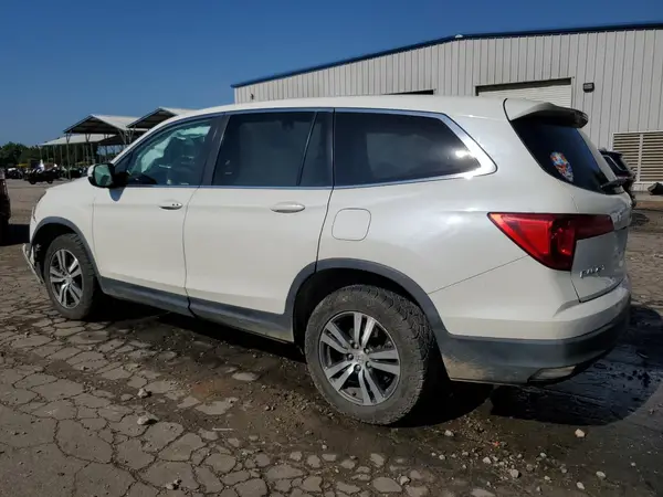5FNYF6H5XHB044637 2017 HONDA PILOT - Image 2