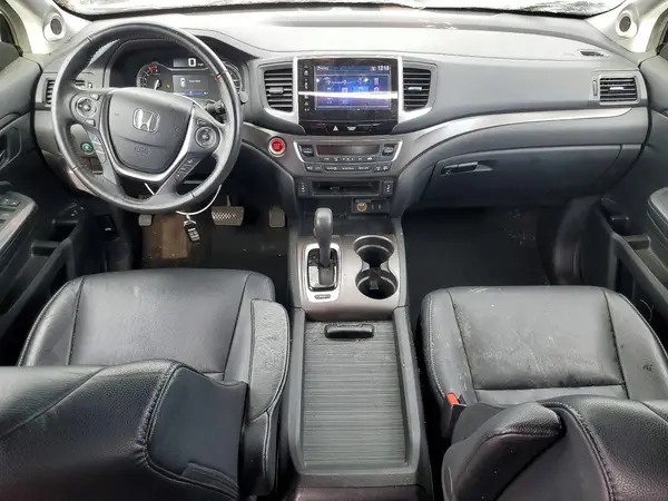 5FNYF6H5XHB046047 2017 HONDA PILOT - Image 8