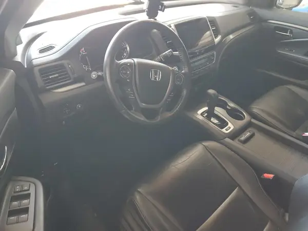 5FNYF6H5XHB046923 2017 HONDA PILOT - Image 8