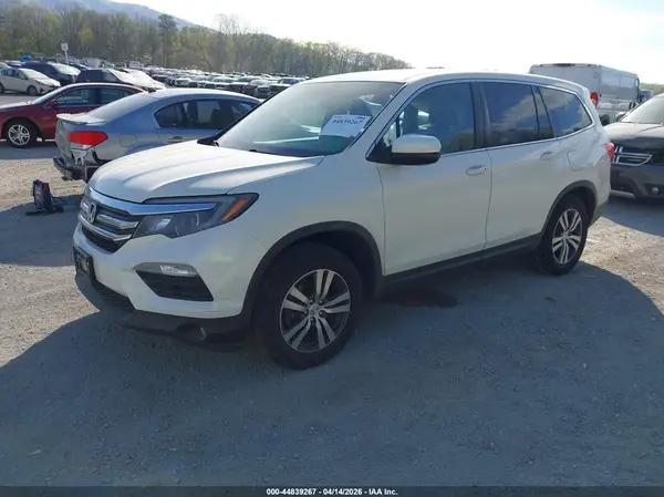 5FNYF6H5XHB054570 2017 HONDA PILOT - Image 2