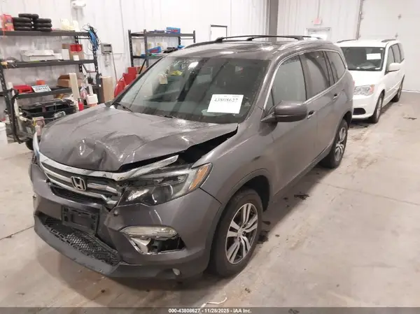 5FNYF6H5XHB056335 2017 HONDA PILOT - Image 2