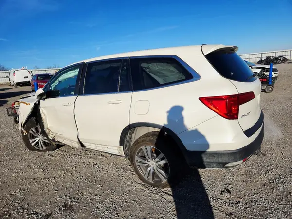 5FNYF6H5XHB057839 2017 HONDA PILOT - Image 2