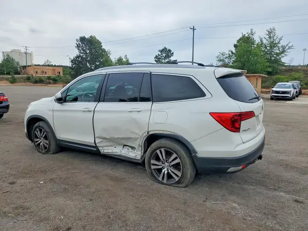 5FNYF6H5XHB057842 2017 HONDA PILOT - Image 2