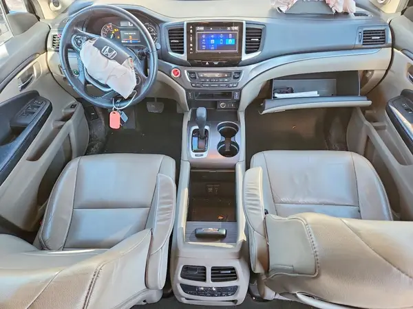 5FNYF6H5XHB057856 2017 HONDA PILOT - Image 8