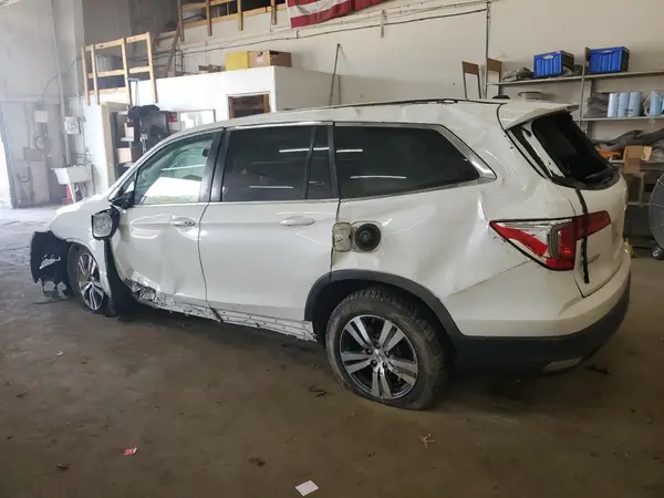 5FNYF6H5XHB067562 2017 HONDA PILOT - Image 2