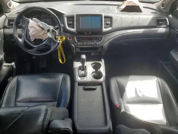 5FNYF6H5XHB074270 2017 HONDA PILOT - Image 8
