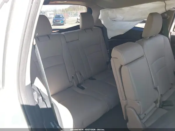 5FNYF6H5XHB076780 2017 HONDA PILOT - Image 8