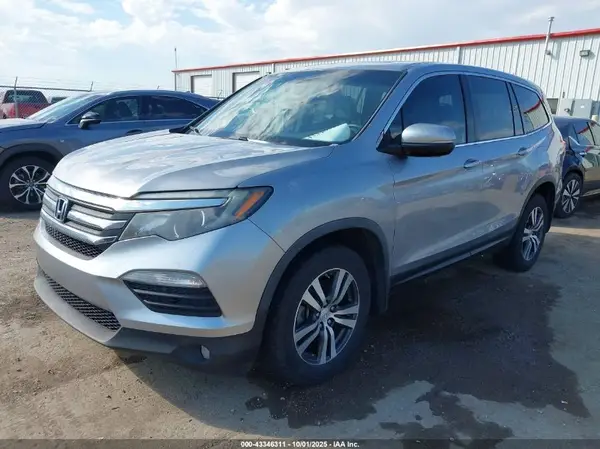 5FNYF6H5XHB087178 2017 HONDA PILOT - Image 2
