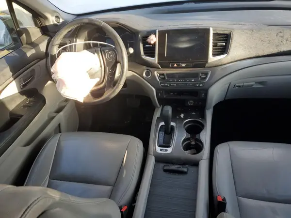 5FNYF6H5XHB092283 2017 HONDA PILOT - Image 8