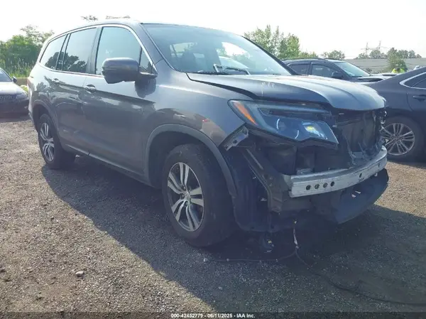 5FNYF6H5XHB093028 2017 HONDA PILOT - Image 1