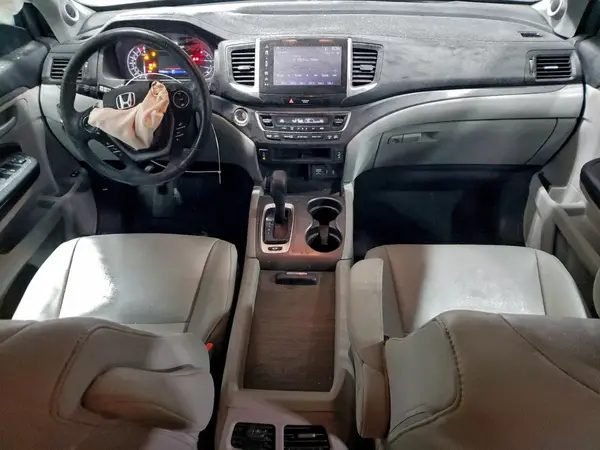 5FNYF6H5XJB000532 2018 HONDA PILOT - Image 8