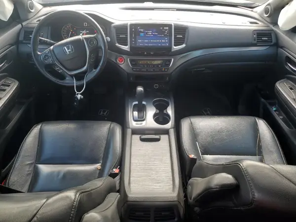 5FNYF6H5XJB002197 2018 HONDA PILOT - Image 8
