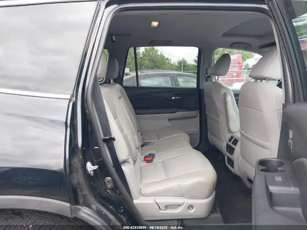 5FNYF6H5XJB025740 2018 HONDA PILOT - Image 8