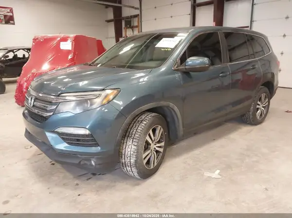 5FNYF6H5XJB045924 2018 HONDA PILOT - Image 2