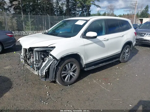 5FNYF6H5XJB057006 2018 HONDA PILOT - Image 2