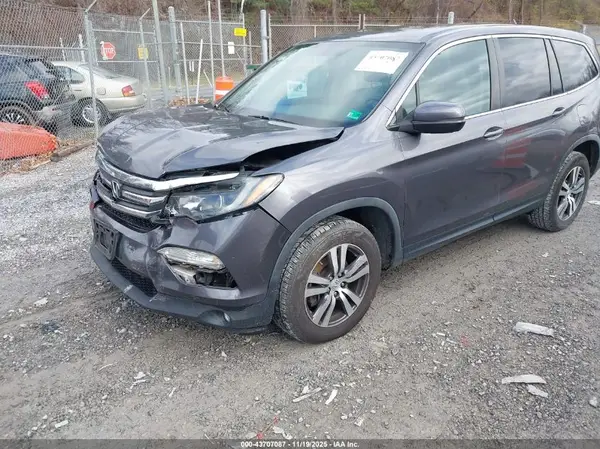 5FNYF6H5XJB065963 2018 HONDA PILOT - Image 2
