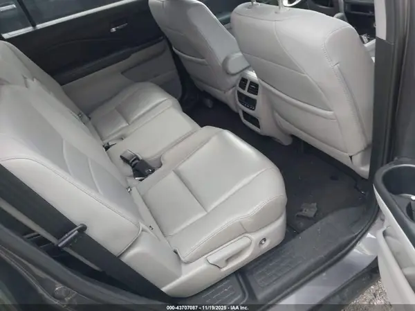 5FNYF6H5XJB065963 2018 HONDA PILOT - Image 8