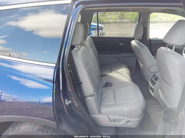 5FNYF6H5XKB002461 2019 HONDA PILOT - Image 8