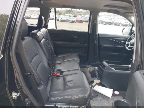 5FNYF6H5XKB011208 2019 HONDA PILOT - Image 8