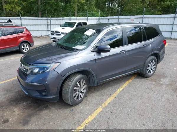 5FNYF6H5XKB018384 2019 HONDA PILOT - Image 2