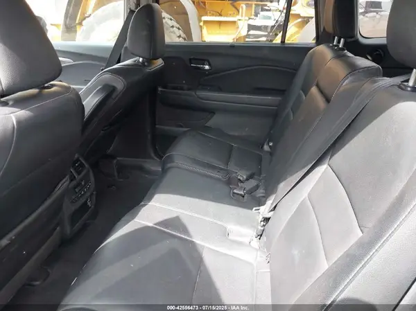 5FNYF6H5XKB022919 2019 HONDA PILOT - Image 8