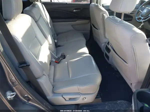 5FNYF6H5XKB035539 2019 HONDA PILOT - Image 8
