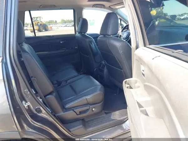 5FNYF6H5XKB078052 2019 HONDA PILOT - Image 8