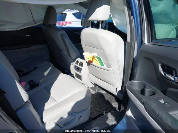 5FNYF6H5XKB099774 2019 HONDA PILOT - Image 8