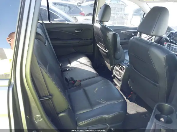 5FNYF6H5XMB100117 2021 HONDA PILOT - Image 8