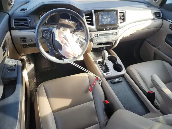 5FNYF6H60HB059043 2017 HONDA PILOT - Image 8