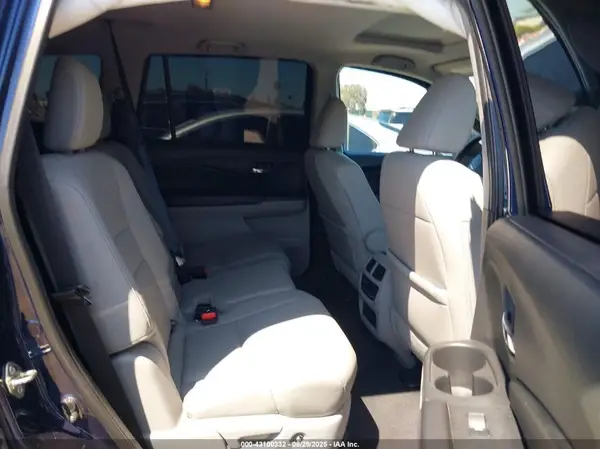 5FNYF6H60HB062881 2017 HONDA PILOT - Image 8