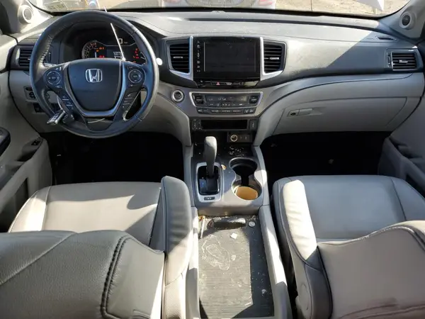 5FNYF6H60HB103137 2017 HONDA PILOT - Image 8
