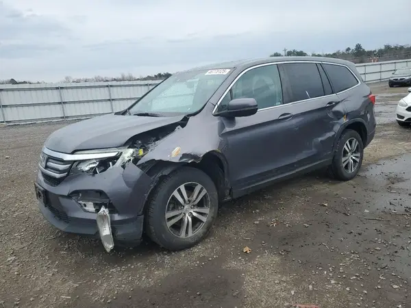 5FNYF6H60JB018496 2018 HONDA PILOT - Image 1