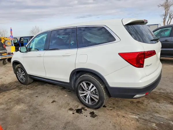 5FNYF6H60JB047805 2018 HONDA PILOT - Image 2