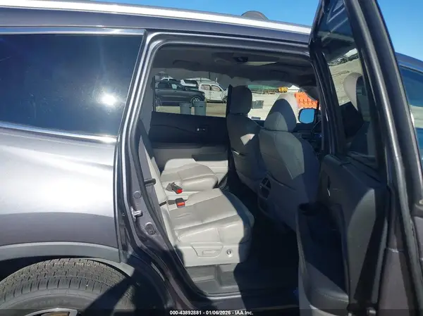 5FNYF6H60MB079786 2021 HONDA PILOT - Image 8