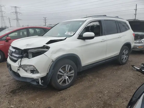 5FNYF6H61HB022860 2017 HONDA PILOT - Image 1