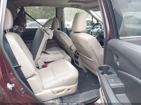 5FNYF6H61HB059052 2017 HONDA PILOT - Image 8