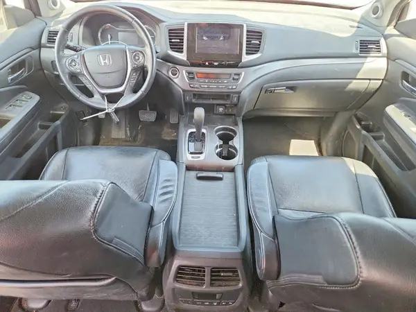 5FNYF6H61HB075784 2017 HONDA PILOT - Image 8